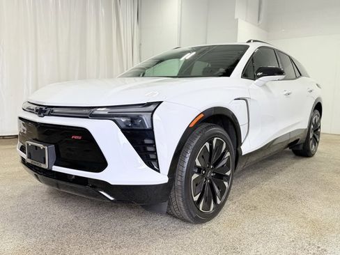 Used 2024 Chevrolet Blazer EV RS AWD/4WD image 3