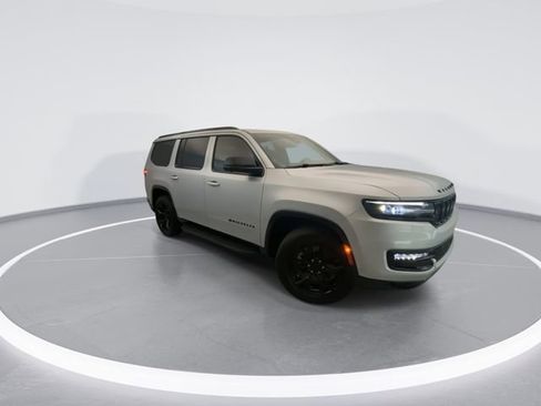 Used 2024 Jeep Wagoneer Series II AWD/4WD image 6
