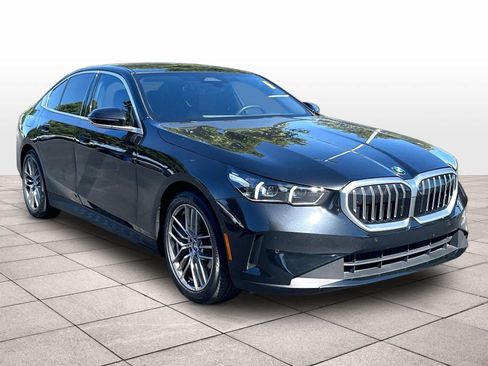 Used 2024 BMW 540i xDrive w/ Executive Package AWD/4WD image 3