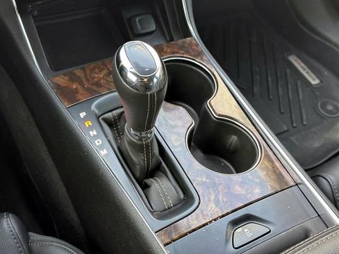 Used 2014 Chevrolet Impala LT w/ Convenience Package image 28