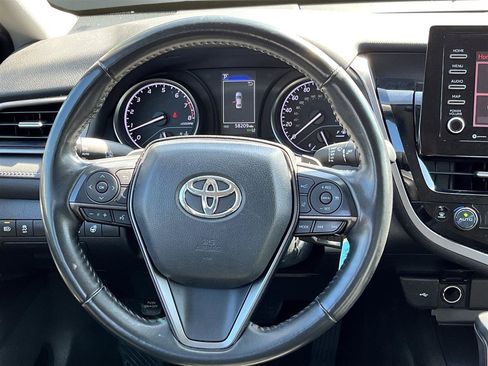 Used 2024 Toyota Camry SE w/ Cold Weather Package FWD image 18