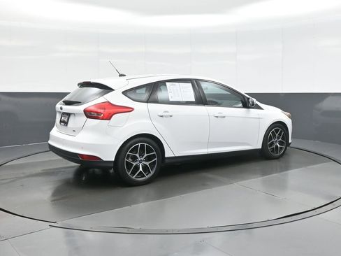 Used 2017 Ford Focus SEL image 7