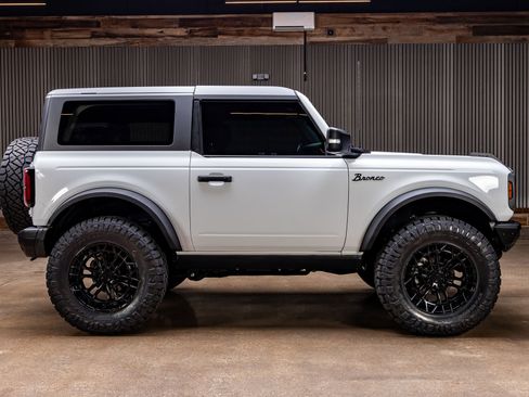 Used 2023 Ford Bronco Badlands AWD/4WD image 11