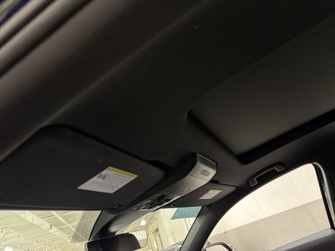 Used 2023 Volkswagen Atlas Cross Sport SEL R-Line image 10