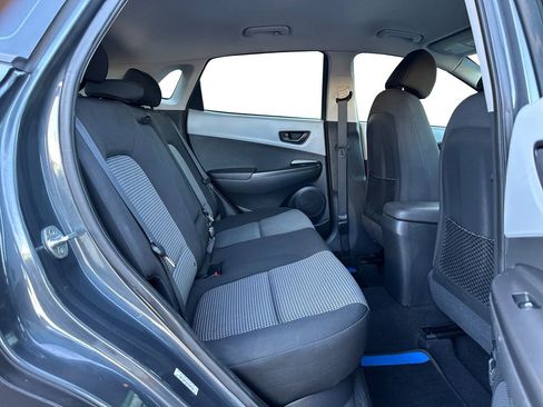 Used 2019 Hyundai Kona SE image 18