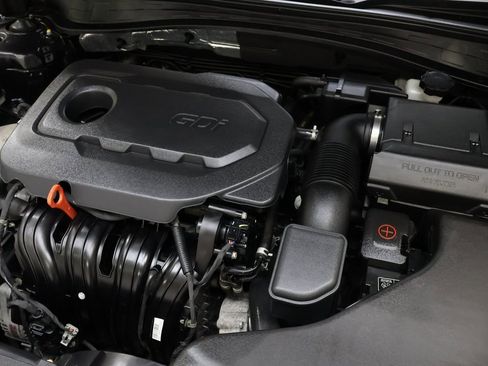 Used 2020 Kia Optima LX image 25