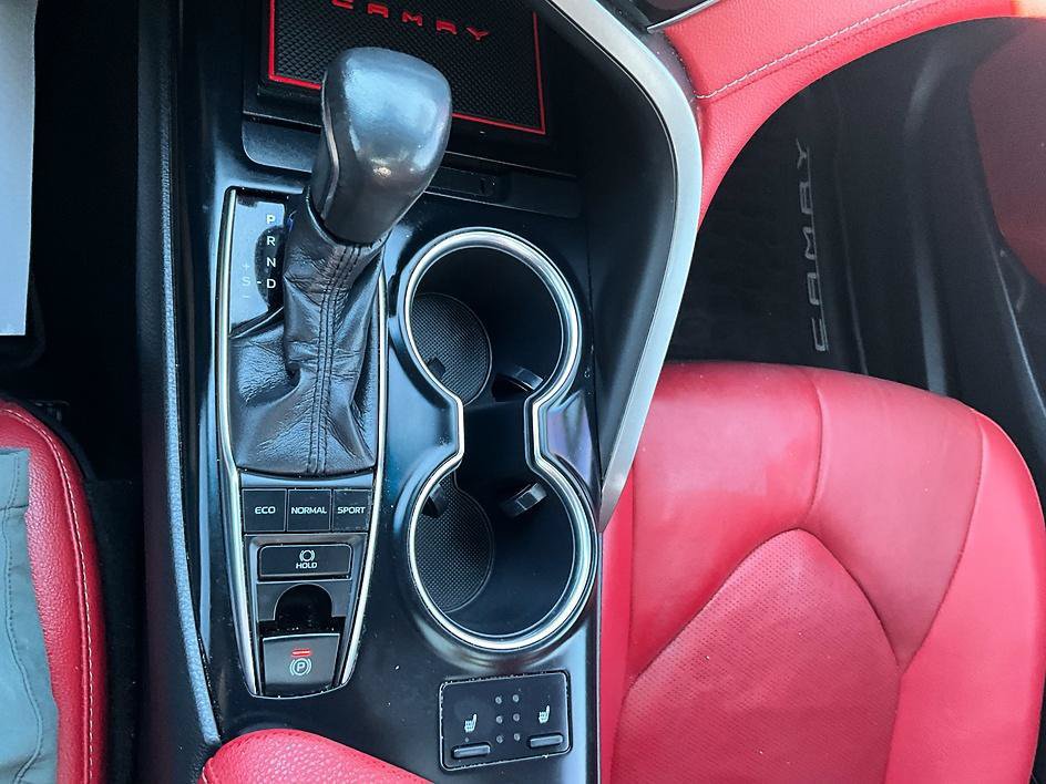 Used 2019 Toyota Camry XSE FWD image 24