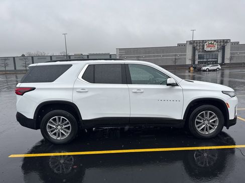 Certified 2023 Chevrolet Traverse LT image 3