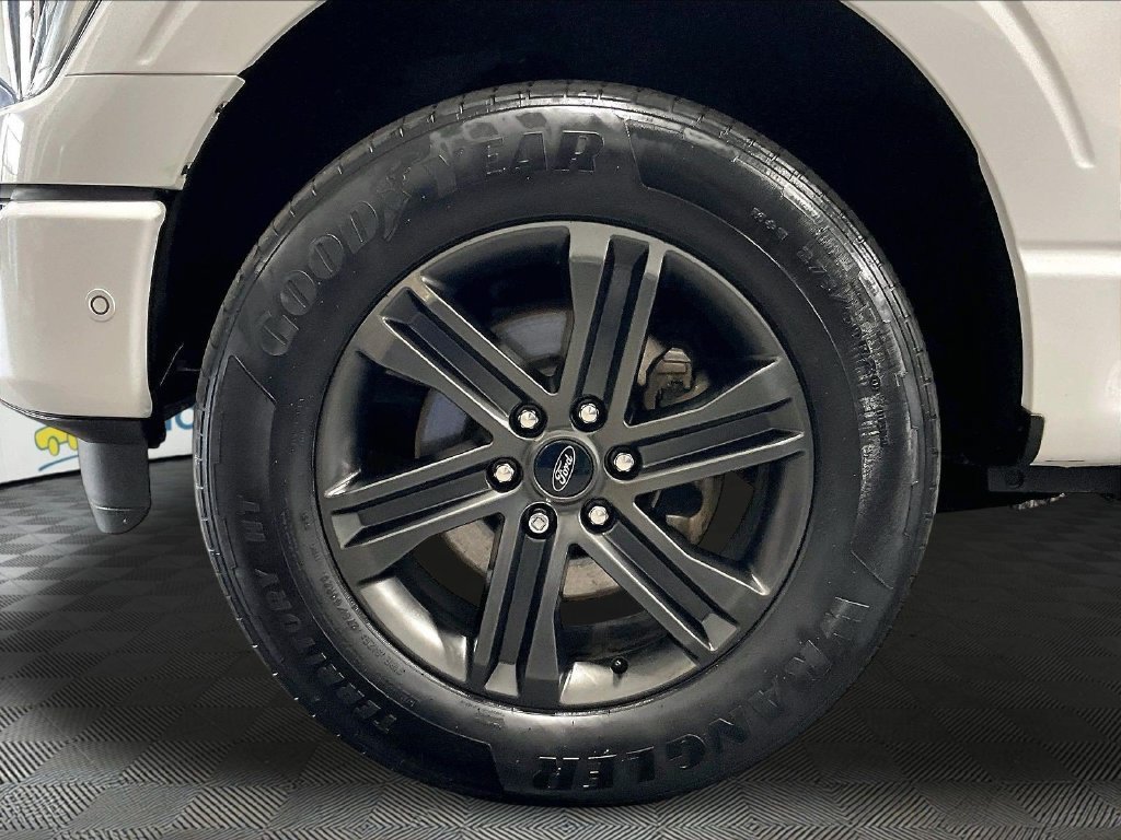 Used 2022 Ford F150 Lariat w/ Equipment Group 502A High AWD/4WD image 7