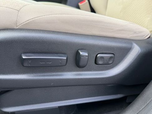 Used 2016 Honda CR-V EX image 16