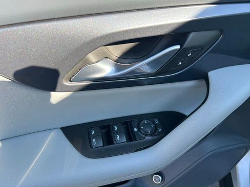 Used 2020 Chevrolet Blazer LT image 15