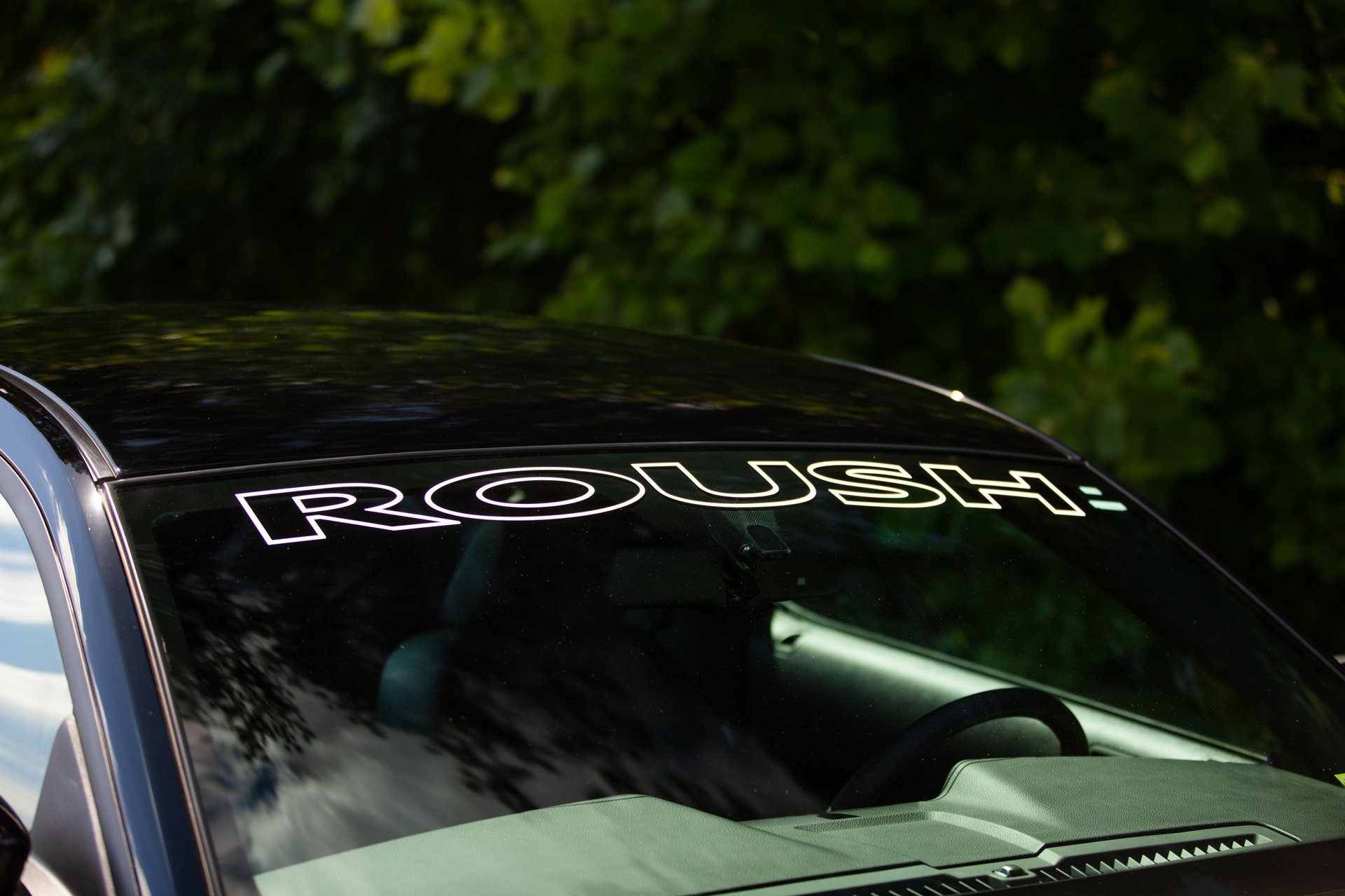 Used 2010 Ford Mustang GT RWD image 13
