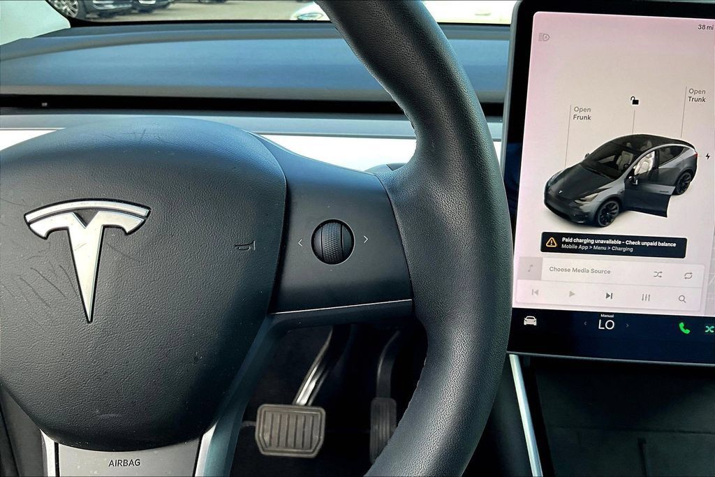Used 2020 Tesla Model Y Long Range AWD/4WD image 12