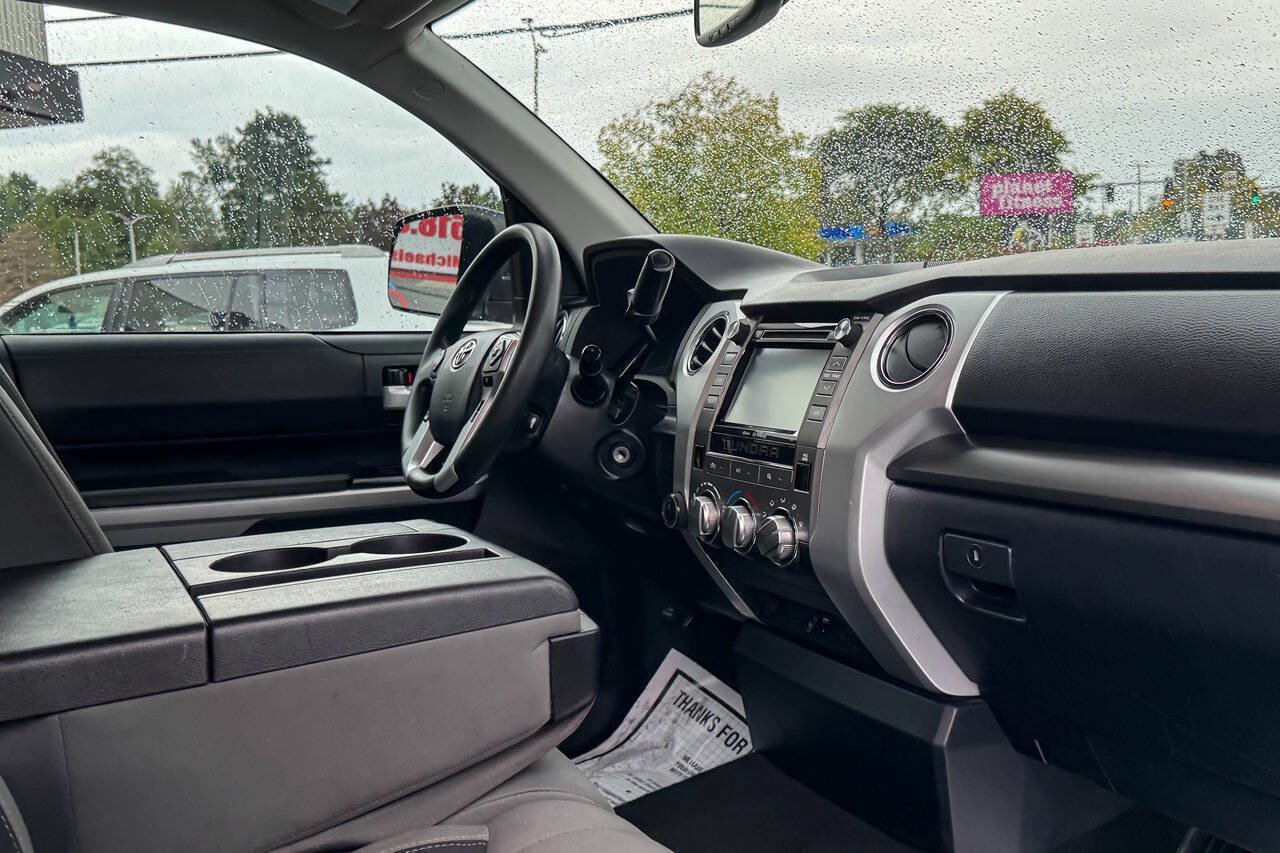 Used 2019 Toyota Tundra SR5 AWD/4WD image 14