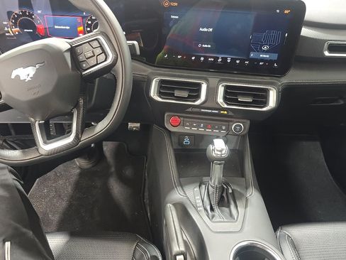 Used 2025 Ford Mustang GT Premium w/ GT Performance Package RWD image 11