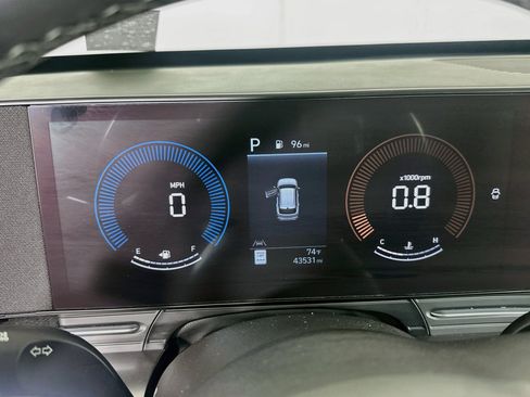 Used 2025 Hyundai Kona SEL FWD image 19