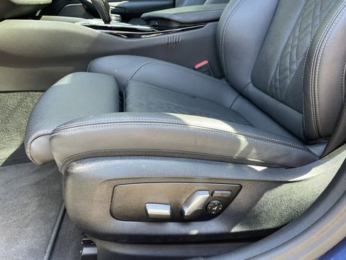 Used 2023 BMW 530i w/ Premium Package RWD image 19