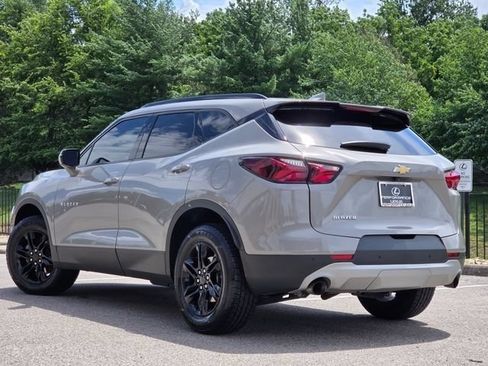 Used 2021 Chevrolet Blazer LT FWD image 23