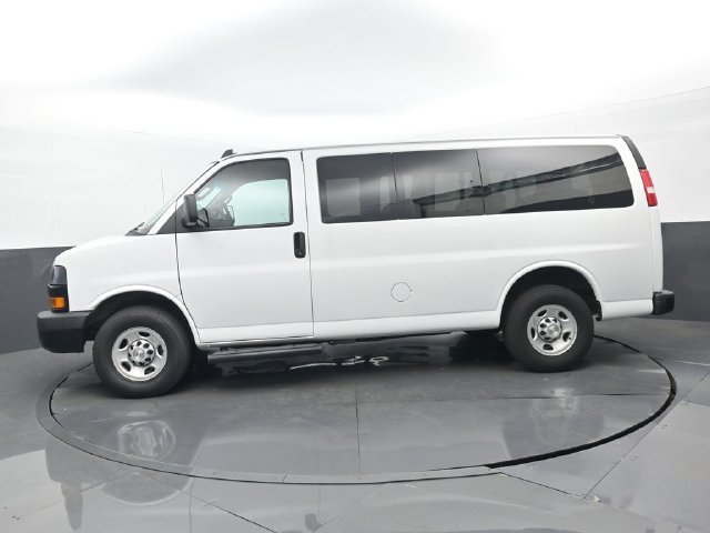 Used 2022 Chevrolet Express 2500 LS w/ Driver Convenience Package RWD image 7