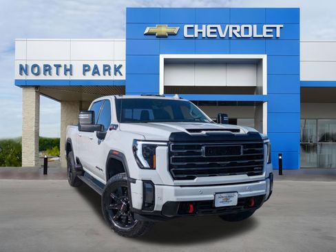 Used 2024 GMC Sierra 2500 AT4 w/ AT4 Premium Plus Package image 1