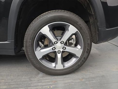 Used 2023 Jeep Grand Cherokee 4xe w/ Luxury Tech Group II image 16