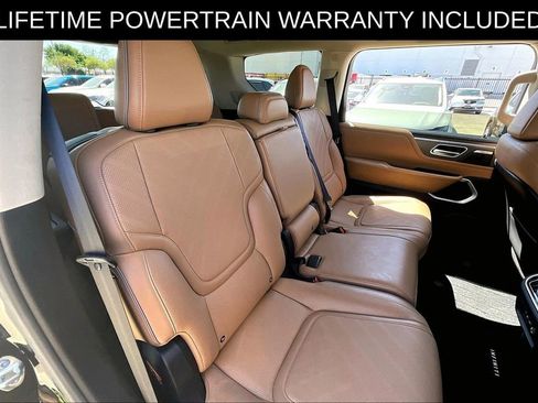 Certified 2025 INFINITI QX80 Luxe RWD image 35