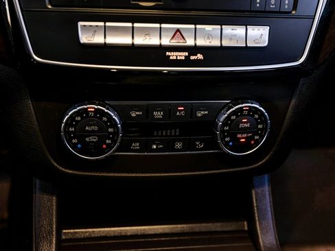 Used 2019 Mercedes-Benz GLS 450 4MATIC w/ Premium 1 Package image 30