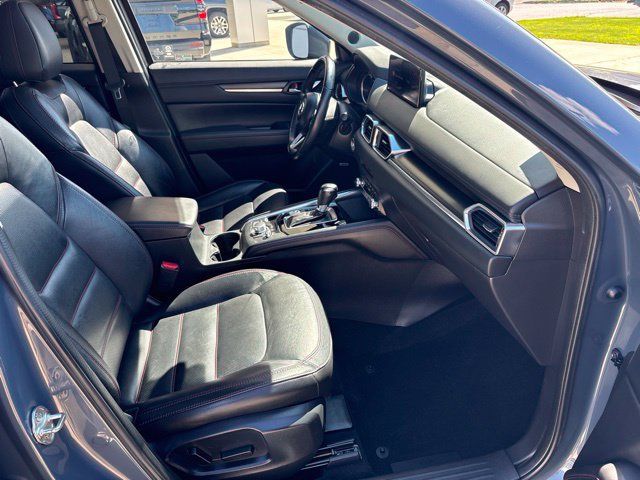 Used 2024 MAZDA CX-5 Carbon Edition AWD/4WD image 33