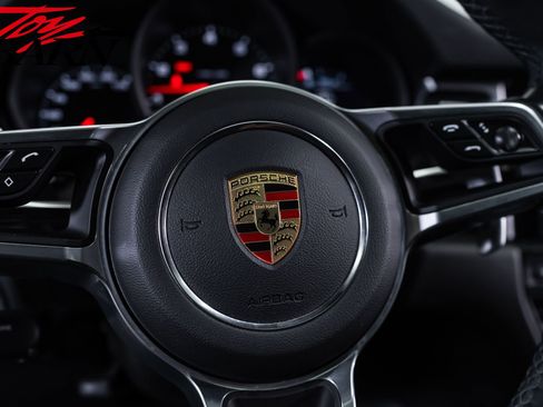 Used 2021 Porsche Macan AWD/4WD image 27