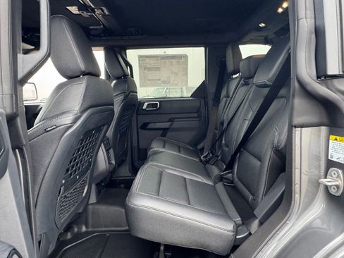 New 2025 Ford Bronco Big Bend w/ Black Diamond Package AWD/4WD image 9