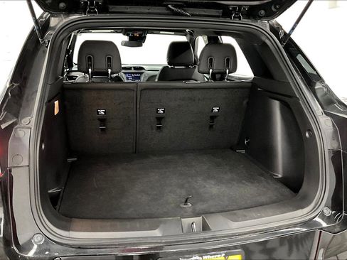 Used 2023 Chevrolet TrailBlazer RS FWD image 38