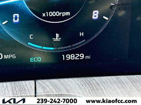 Certified 2024 Kia Telluride SX Prestige w/ Towing Package image 44