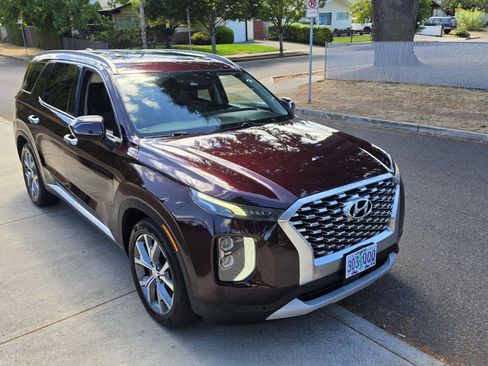 Used 2020 Hyundai Palisade SEL w/ Premium Package AWD/4WD image 3