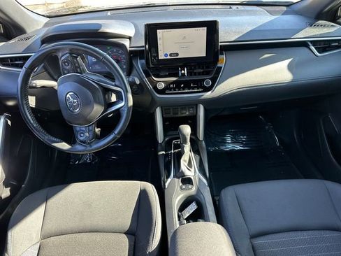 Used 2024 Toyota Corolla Cross AWD Hybrid image 19