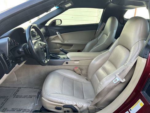 Used 2006 Chevrolet Corvette Coupe w/ Preferred Equipment Group image 7