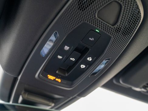 Certified 2026 Porsche Cayenne AWD/4WD image 20