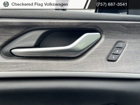 Used 2024 Jeep Grand Cherokee L Limited w/ Trailer Tow Package image 15