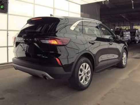 Used 2023 Ford Escape Active w/ Tech Pack #2 AWD/4WD image 5