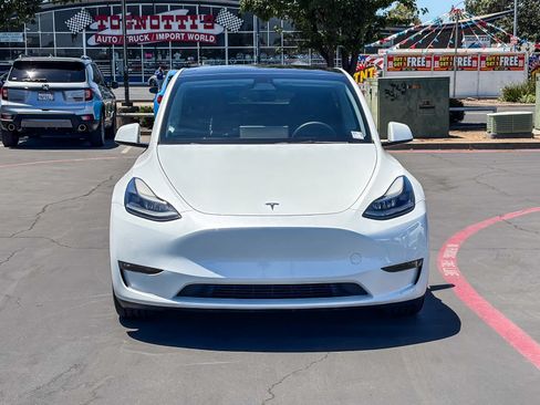 Used 2022 Tesla Model Y Performance AWD/4WD image 6