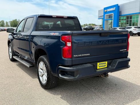 Used 2023 Chevrolet Silverado 1500 Custom AWD/4WD image 8