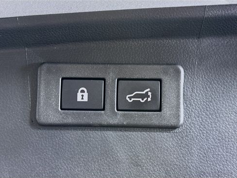 Used 2025 Subaru Outback Onyx Edition AWD/4WD image 27