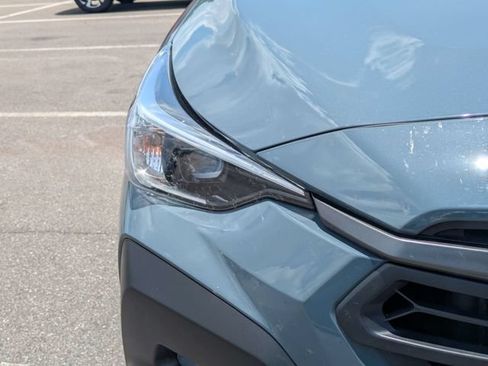 Used 2024 Subaru Crosstrek 2.0i Premium AWD/4WD image 9