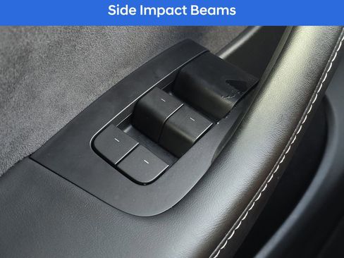 Used 2023 Tesla Model Y 2WD image 29