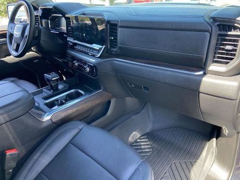 Used 2025 GMC Sierra 1500 SLT w/ SLT Premium Plus Package AWD/4WD image 23