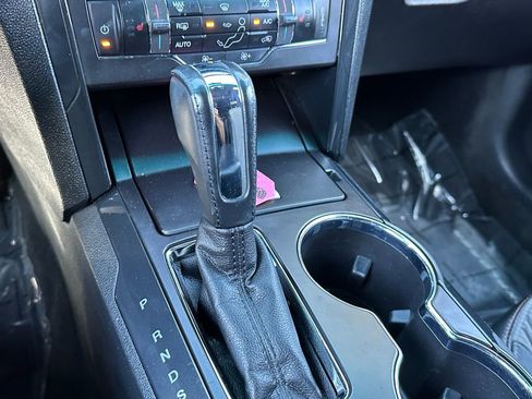 Used 2017 Ford Explorer XLT w/ Equipment Group 202A FWD image 34