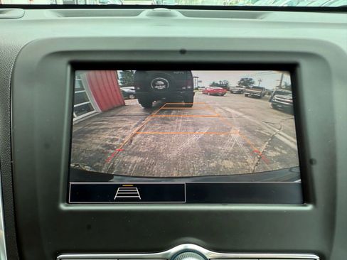 Used 2022 Chevrolet Equinox LT image 25