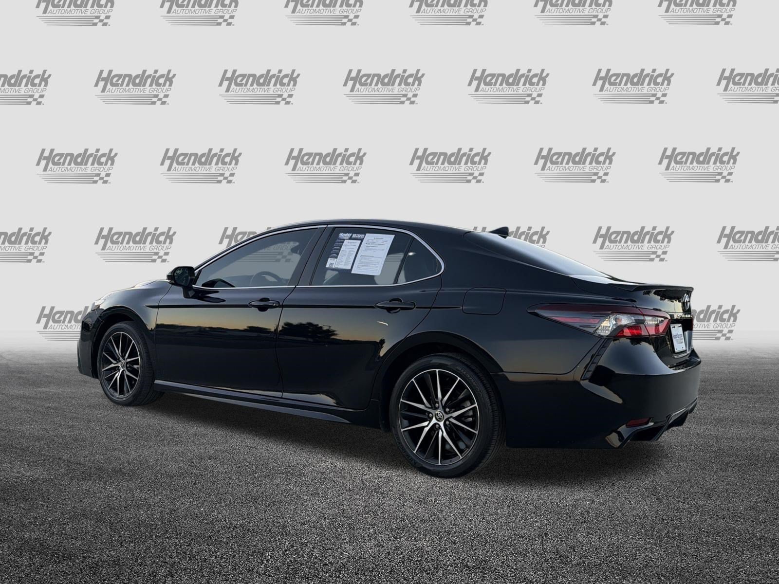 Used 2024 Toyota Camry SE w/ Convenience Package FWD image 8