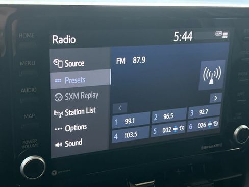 Used 2022 Toyota Corolla LE FWD image 18