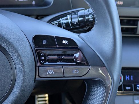 Certified 2025 Hyundai Elantra Sport image 24