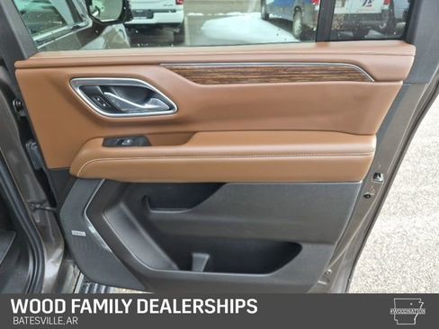 Used 2021 Chevrolet Suburban High Country w/ Premium Package image 29